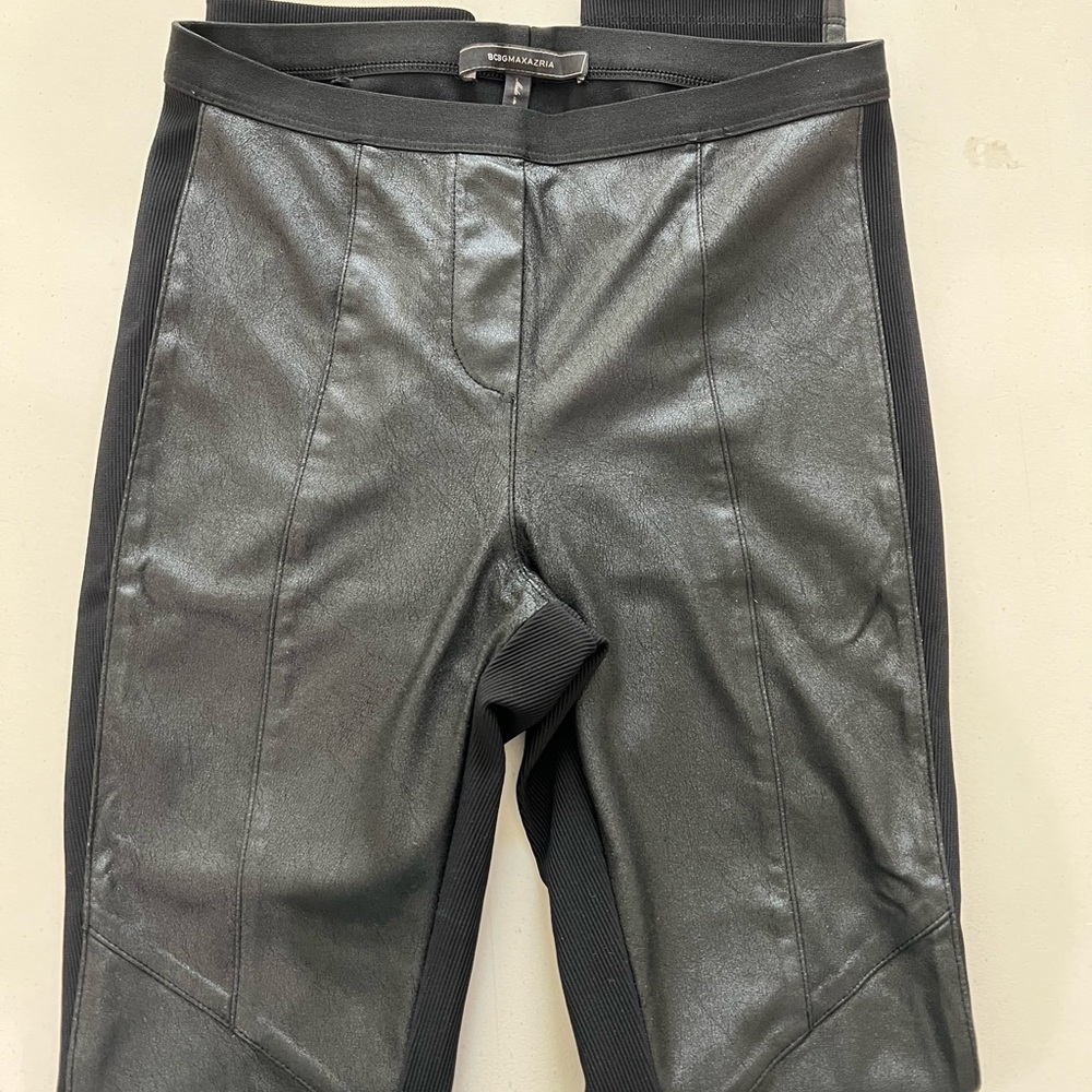*SOLD* BCBG XS faux leather & stretch fabric Leggings